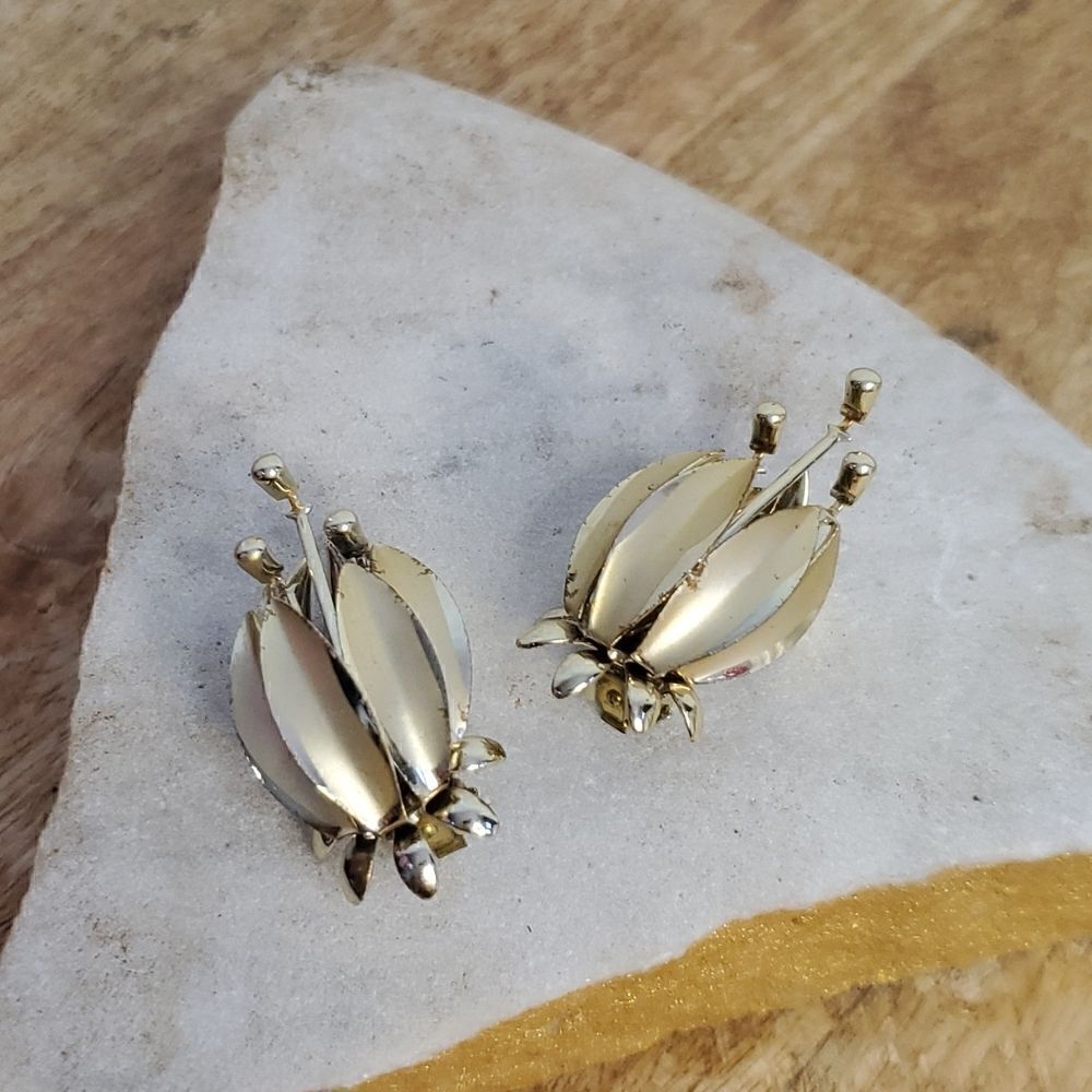 Vintage Clip~on Earrings 